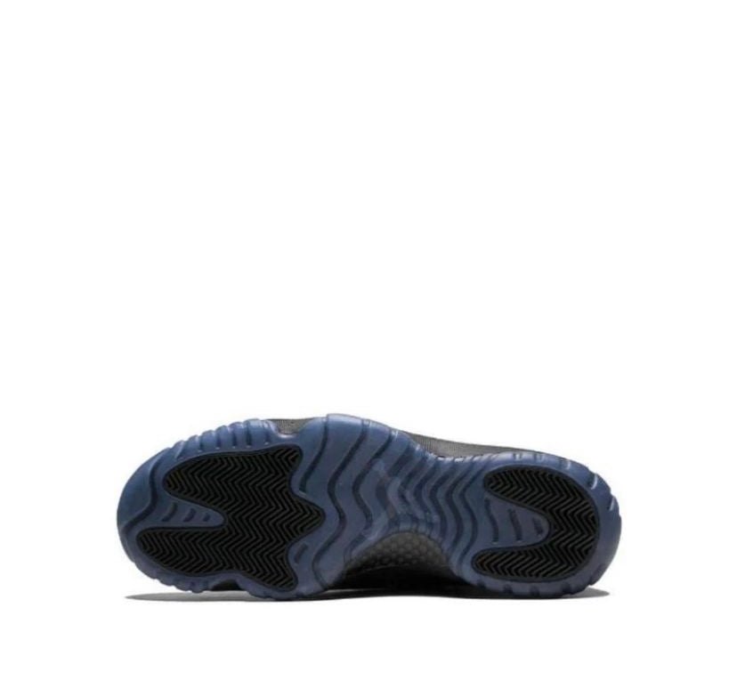 Air Jordan 11 High Cap and Gown